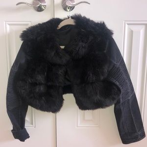 Cropped black jacket